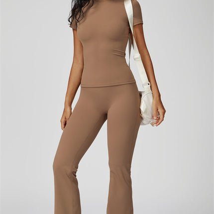 The Oasis T-shirt Flared Leggings 2-Piece Set