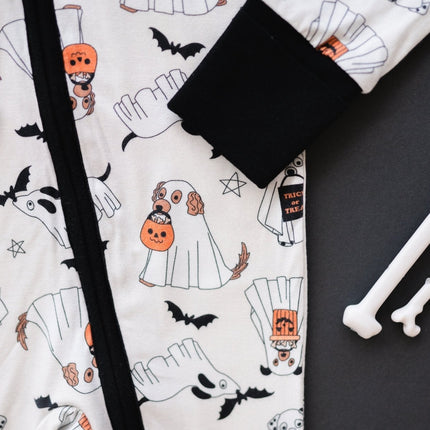 Howl-O-Ween Pups (Convertible Zip Footies)