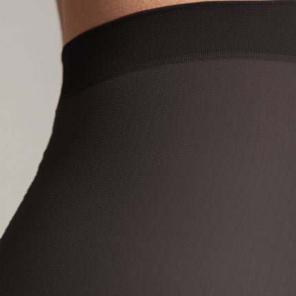 Conte Solo 20 Den - Classic Women's Pantyhose with a Reinforced Shorts (8S-39SP)