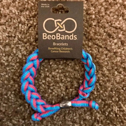 Paracord bracelet