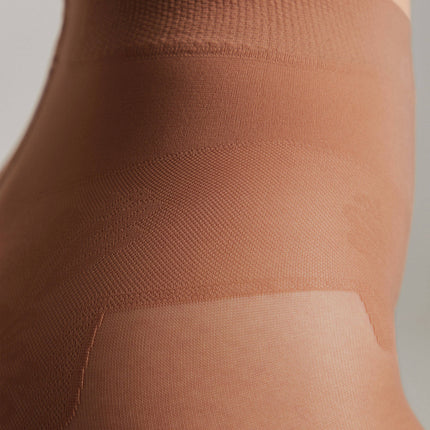 Conte Bikini Soft 40 Den - Classic Women's Tights with a Laced Panties (8С-47СП)