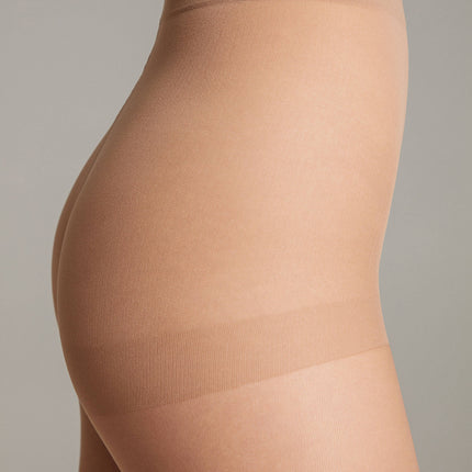 Conte Solo 20 Den - Classic Women's Pantyhose with a Reinforced Shorts (8S-39SP)