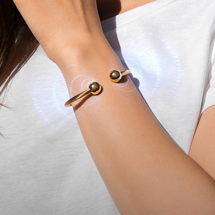 Twisted Cable Magnetic Bracelet Cuff (Gold)