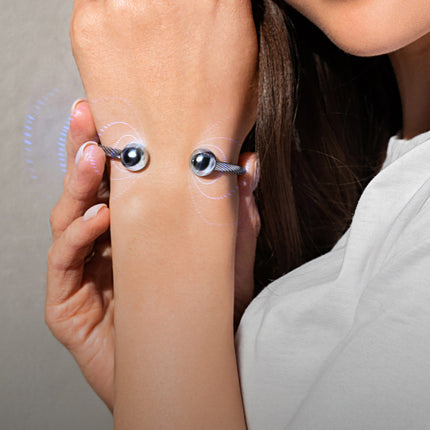 Twisted Cable Magnetic Bracelet Cuff (Silver)