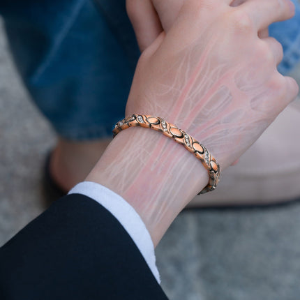 Women’s Ultra Strength Pure Copper Magnetic Bracelet (Crystal XO)