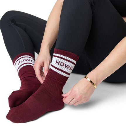 Maroon Retro Howdy Casual Crew Socks