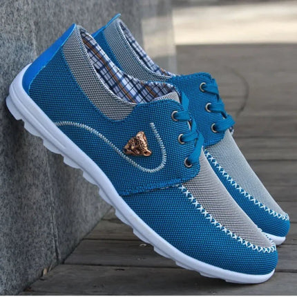 Men Fashionable Flat Canvas Shoes