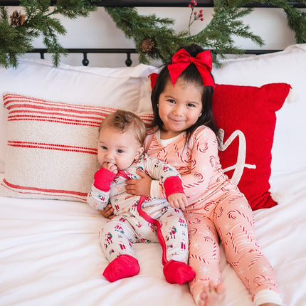 Paws & Claus (Convertible Zip Footies)