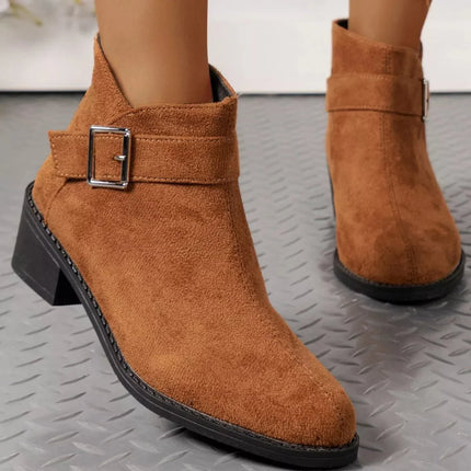 Fashionable Heels Boots With Buckle