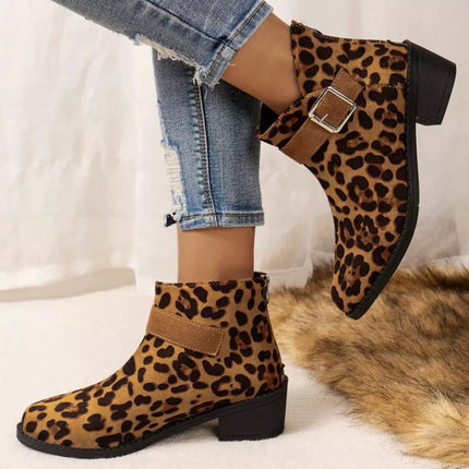 Fashionable Heels Boots With Buckle