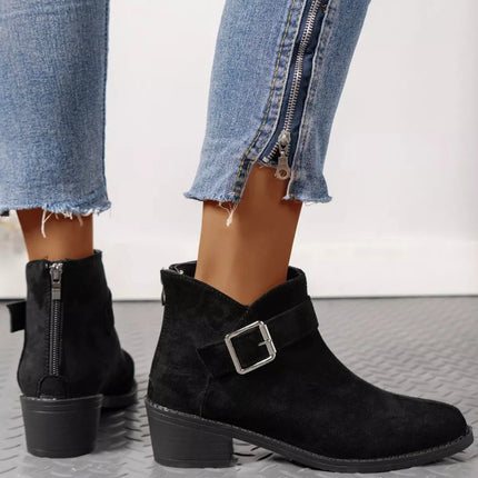 Fashionable Heels Boots With Buckle